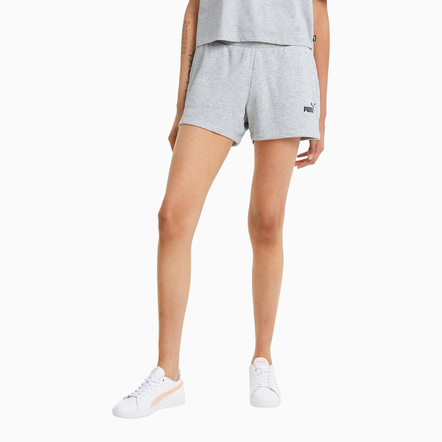 Women's Essentials Logo Outfit