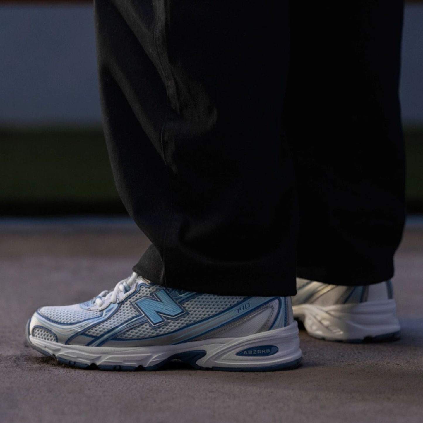 740 "Blue Agate White"