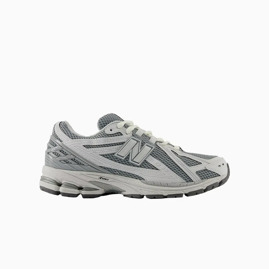 1906R "Grey Matter Silver Metallic"