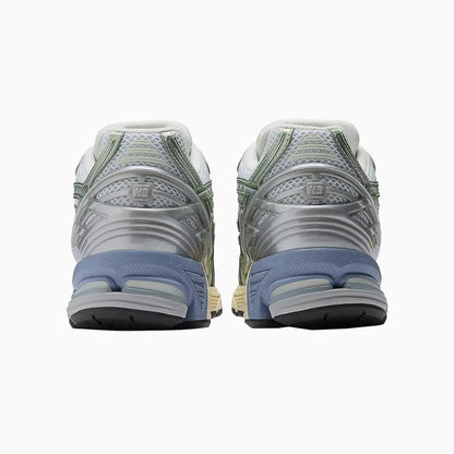 1906R "Ice Blue Melon Water"