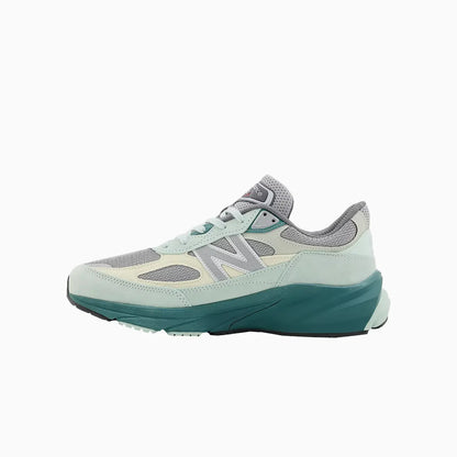 990V6 Made In USA "Community Mint"