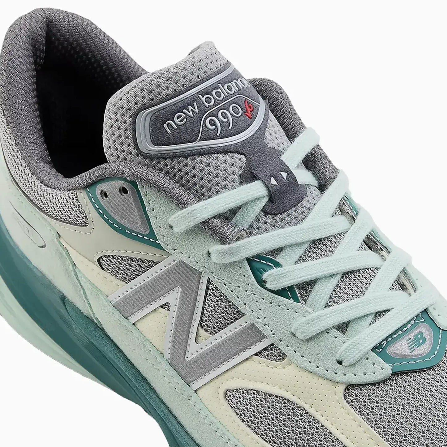 990V6 Made In USA "Community Mint"