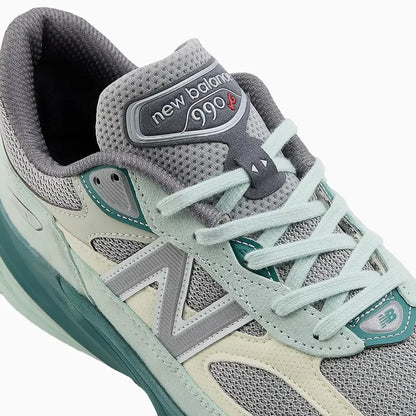 990V6 Made In USA "Community Mint"