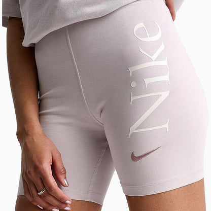 Women's Sportswear Classic T-Shirt And Shorts Outfit