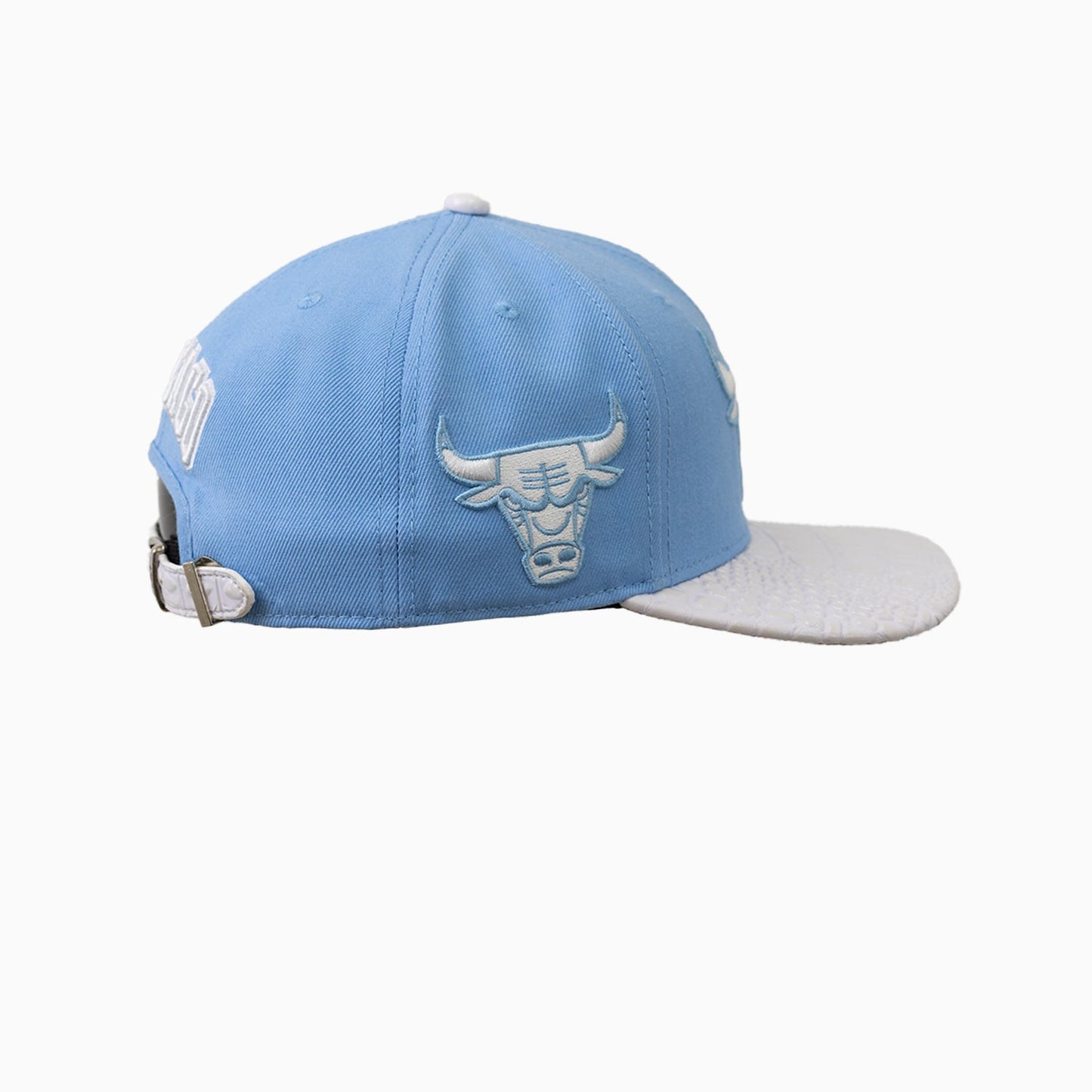 Chicago Bulls NBA Leather Visor Strapback Hat
