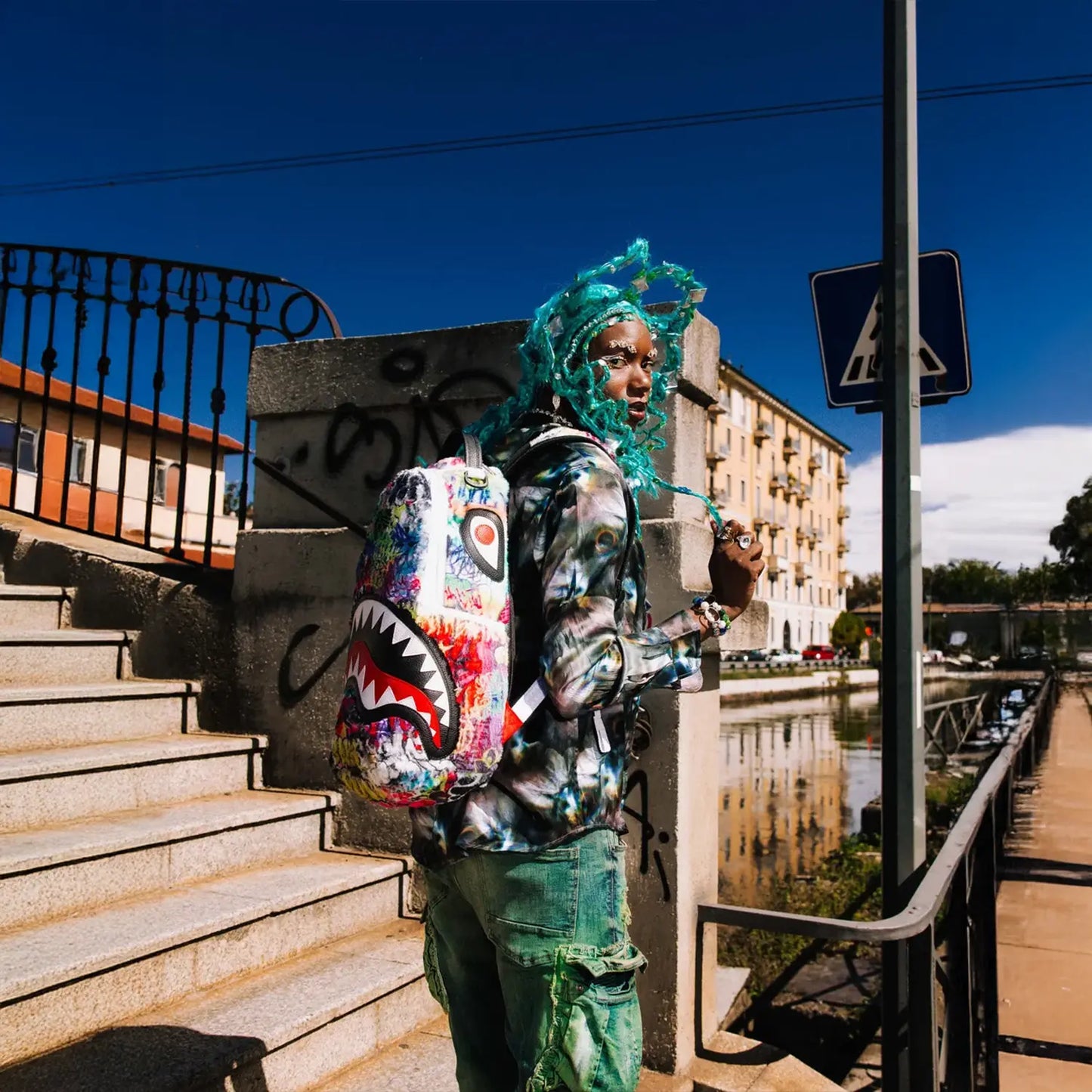 Le Monde Des Graffitis Backpack