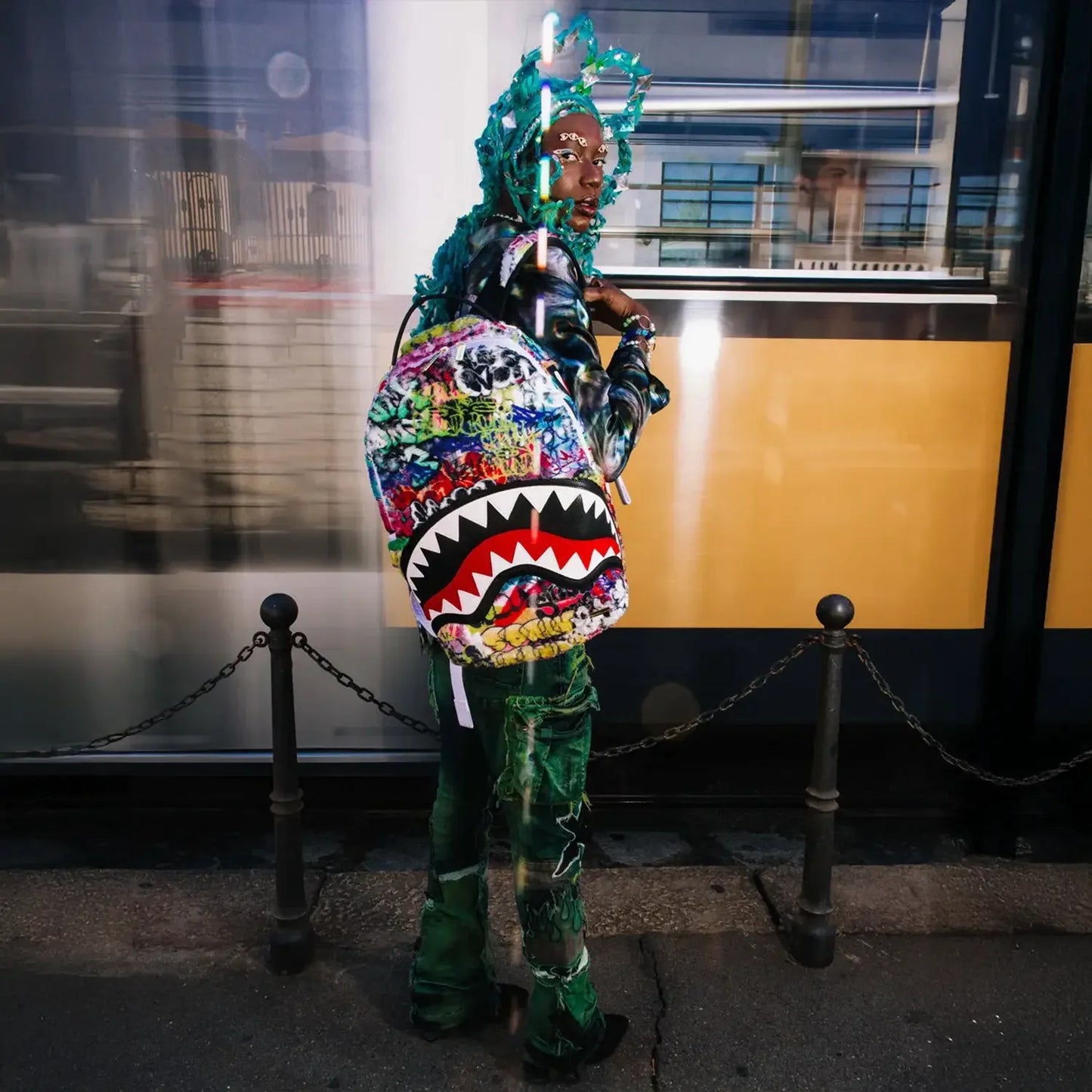 Le Monde Des Graffitis Backpack