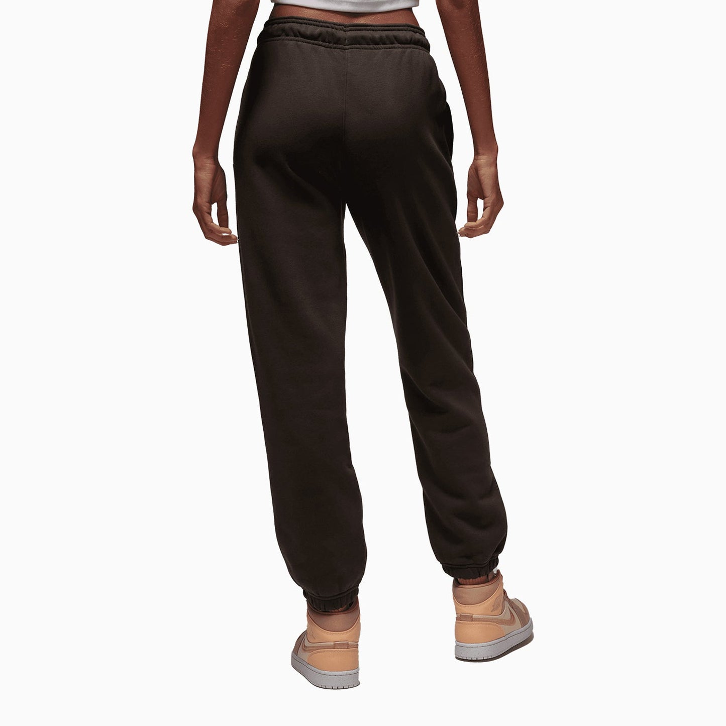 Women's Jordan Brooklyn Outfit